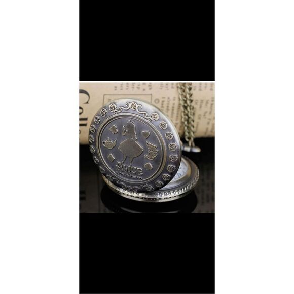 Alice in wonderland Quartz pocket watch. With Cheshire cat on the back. - Picture 2 of 6